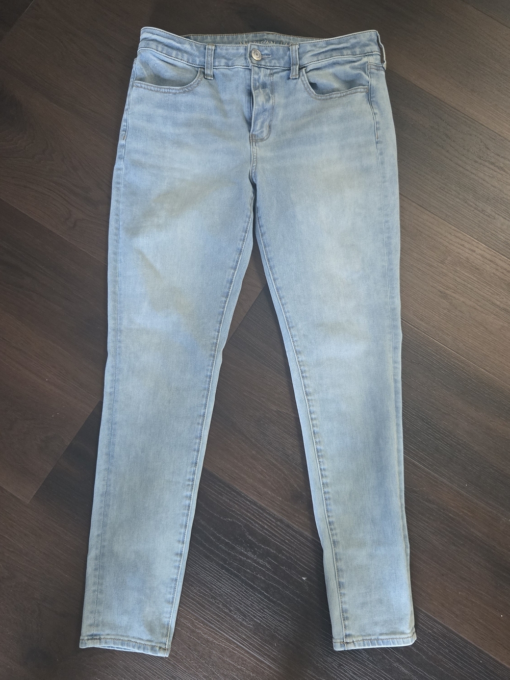 American Eagle Outfitters Light Wash Skinny Jeans